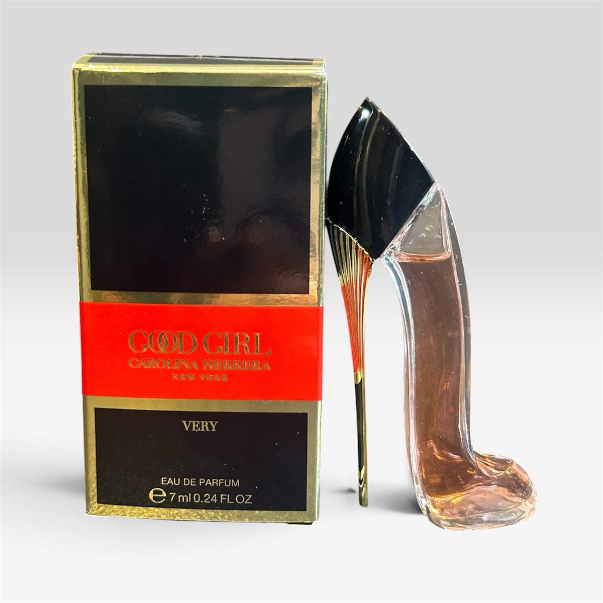 Carolina Herrera Very Good Girl 7 mL mini perfume bottle with box